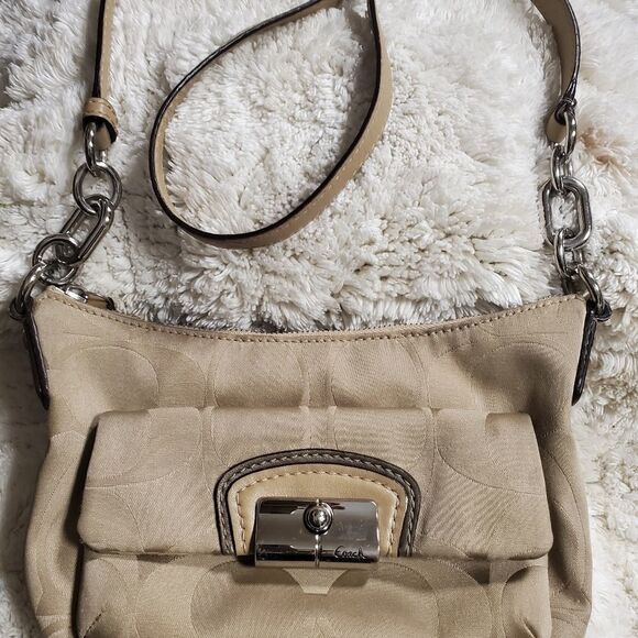 Coach vintage medium tan monogram logo crossbody messenger purse - Picture 1 of 6